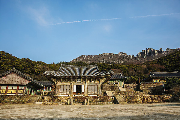 포토 JPG 주간 여행 한국 풍경 사람없음 야외 관광지 사찰 전라남도 해남 국내여행 달마산 달마고도 미황사 국내포토 자연요소 아시아 길 종교건축 산 전라도 파일형식