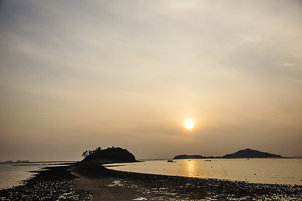 포토 JPG 주간 바다 섬 여행 한국 풍경 사람없음 야외 관광지 노을 전라남도 해남 국내여행 바닷길 국내포토 자연요소 아시아 길 전라도 파일형식