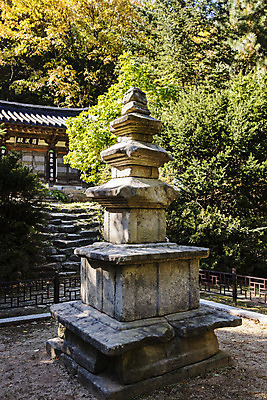 포토 JPG 주간 여행 한국 풍경 사람없음 야외 관광지 사찰 석탑 경상북도 고운사 국내여행 의성 나한전 국내포토 자연요소 아시아 종교건축 탑 경상도 파일형식