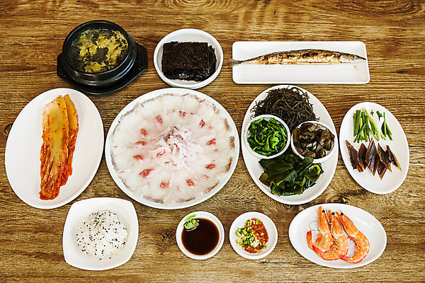 포토 JPG 주간 탁자 반찬 사람없음 야외 식당 생선회 경주 상차림 경상북도 감포 국내여행 물회 국내포토 자연요소 음식 여행 가구 상점 회 경주_경상북도 경상도 파일형식