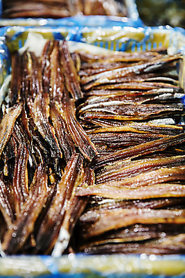 포토 JPG 주간 여행 건조 한국 풍경 사람없음 야외 소프트포커스 경상북도 가득함 해산물 담기 특산물 과메기 구룡포 국내여행 꽁치 제철 포항 제철음식 국내포토 자연요소 아시아 음식 모션 촬영기법 어류 경상도 파일형식