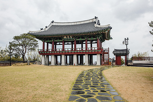 포토 JPG 주간 한국 풍경 사람없음 야외 관광지 단청 울산 국내여행 사적지 함월루 국내포토 자연요소 아시아 여행 유적지 정자_건축물 파일형식