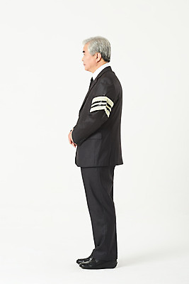 포토 JPG 스튜디오촬영 전신 할아버지 노년 남자 실내 한명 서기 누끼 옆모습 실버라이프 한국인 슬픔 60대 흰배경 애도 장례 상주 완장 장례식 노인남자한명만 국내포토 1 라이프스타일 감정 뷰포인트 백그라운드 모션 사람 동양인 성인 내부 흰색 남자한명만 노인남자만 파일형식