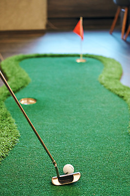 포토 JPG 골프 회사 비즈니스 협력 휴식 직장 실내 사람없음 골프채 게임 회의실 즐거움 국내포토 감정 컨셉 놀이 골프용품 내부 구기 파일형식