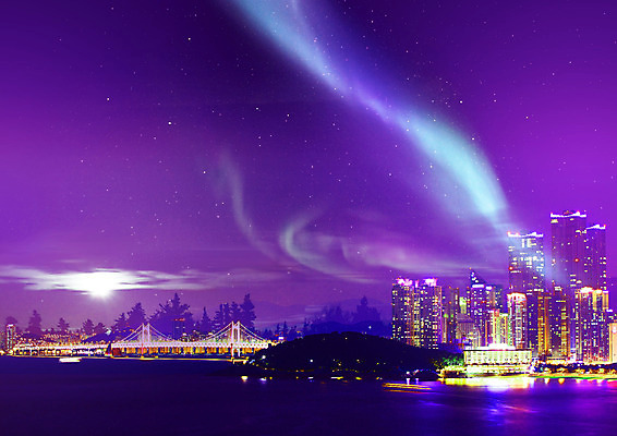PSD 편집이미지 바다 백그라운드 야경 하늘 사람없음 그래픽 보라색 도시 도심 오로라 가교 이미지편집 건축물 컬러 자연현상 야간 파일형식 풍경_경치