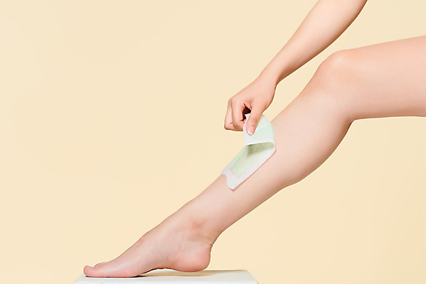 포토 JPG 스튜디오촬영 여자 다이어트 휴가 털 실내 한명 20대 옆모습 신체부위 여름 여름휴가 바캉스 뷰티 한국인 다리 노란배경 다리털제모 왁싱 제모 의료성형뷰티 제모용품 왁싱젤 국내포토 1 계절 뷰포인트 백그라운드 건강 사람 동양인 청년 내부 노란색 젤 파일형식 여름_계절