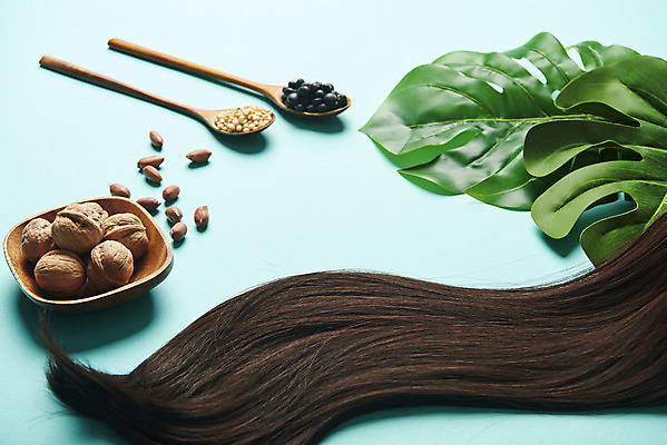 포토 JPG 스튜디오촬영 잎 실내 관리 사람없음 머리카락 견과류 질병 오브젝트 호두 아몬드 헤어관리 나무숟가락 검은콩 두피관리 탈모 민트색배경 국내포토 식물 백그라운드 의학 콩 내부 뷰티 머리 숟가락 민트색 증상 파일형식