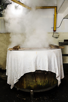 포토 JPG 한국 실내 풍경 사람없음 관광지 연기 충청남도 막걸리 충청도 전통주 국내여행 양조장 당진 고두밥 신평양조장 국내포토 아시아 여행 밥 주류 내부 파일형식