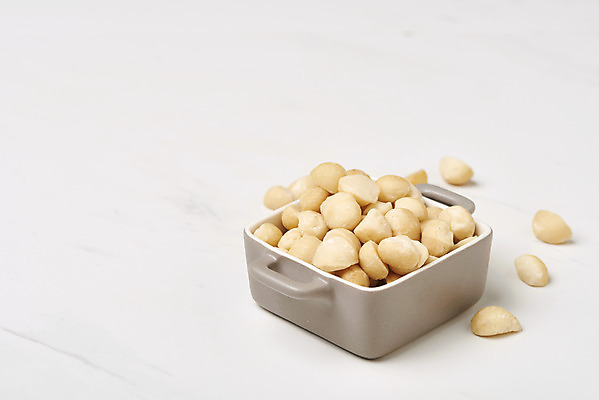 포토 JPG 스튜디오촬영 디저트 건조 실내 사람없음 여러개 견과류 유기농 단백질 베이지색배경 마카다미아 슈퍼푸드 국내포토 웰빙 음식 다수 백그라운드 내부 건강식품 베이지색 영양소 파일형식