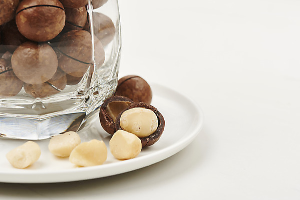 포토 JPG 스튜디오촬영 디저트 잔 건조 실내 근접촬영 사람없음 여러개 견과류 유기농 단백질 베이지색배경 마카다미아 슈퍼푸드 국내포토 식기 웰빙 음식 뷰포인트 다수 백그라운드 내부 건강식품 베이지색 영양소 파일형식