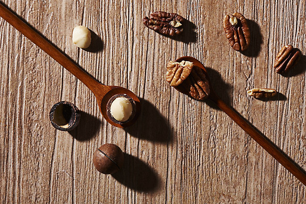 포토 JPG 스튜디오촬영 디저트 건조 실내 사람없음 하이앵글 여러개 견과류 유기농 나무숟가락 단백질 플랫레이 마카다미아 슈퍼푸드 갈색배경 국내포토 웰빙 음식 뷰포인트 다수 백그라운드 내부 갈색 숟가락 플랫 건강식품 영양소 파일형식