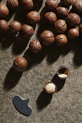 포토 JPG 스튜디오촬영 회색배경 디저트 건조 실내 근접촬영 사람없음 하이앵글 여러개 견과류 칼 유기농 단백질 플랫레이 마카다미아 슈퍼푸드 국내포토 웰빙 음식 뷰포인트 다수 백그라운드 내부 회색 플랫 건강식품 영양소 파일형식