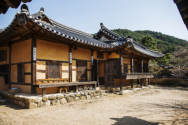 포토 JPG 주간 여행 한옥 풍경 사람없음 야외 관광지 정원 기둥 경상북도 국내여행 선비촌 영주 주련 영주선비촌 국내포토 자연요소 한국전통 건축 고건축 경상도 파일형식