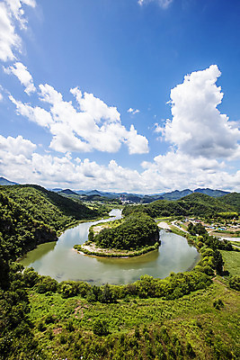 포토 JPG 주간 구름 여행 하늘 한국 풍경 사람없음 야외 관광지 강원도 국내여행 영월 한반도지형 선암마을 서강 국내포토 자연요소 아시아 강 명승지 파일형식