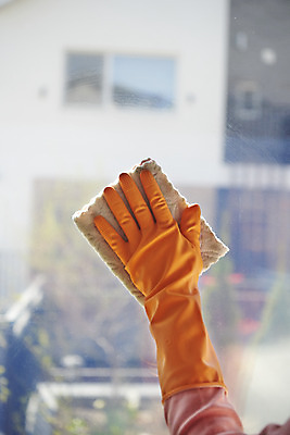 포토 JPG 손 여자 50대 창문 가족 엄마 주택 실내 한명 신체부위 청결 한국인 청소 고무장갑 걸레 닦기 대청소 유리창닦기 중년여자한명만 국내포토 1 중년 장갑 관계 모션 사람 동양인 내부 건물 위생 청소도구 고무 여자한명만 중년여자만 파일형식