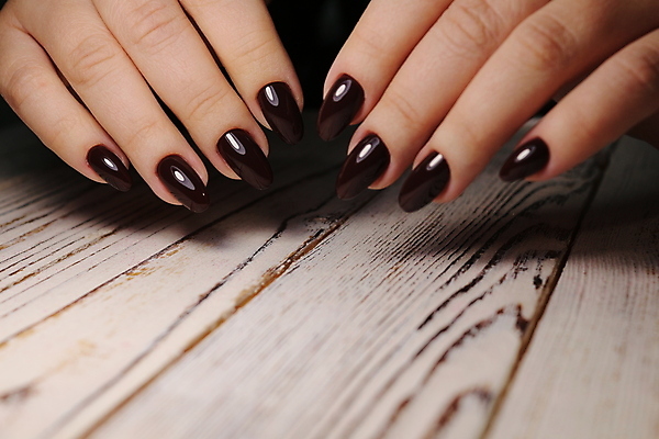 포토 JPG 해외이미지 손 여자 근접촬영 신체부위 손톱관리 네일아트 손톱 해외202007 해외포토 뷰포인트 사람 뷰티 파일형식