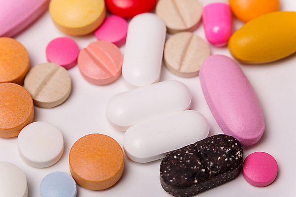 포토 JPG 해외이미지 근접촬영 사람없음 알약 약 비타민 해외202007 해외포토 뷰포인트 의학 영양소 파일형식