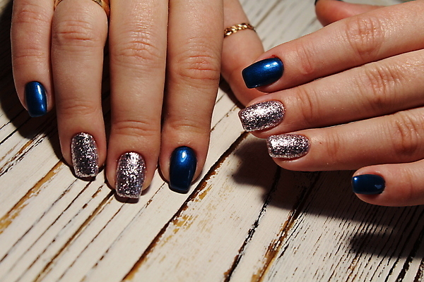 포토 JPG 해외이미지 손 근접촬영 신체부위 손톱관리 네일아트 손톱 해외202007 해외포토 뷰포인트 사람 뷰티 파일형식