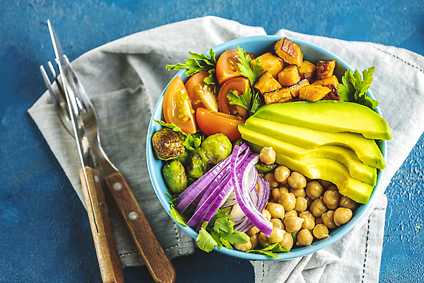 포토 JPG 해외이미지 접시 음식 조각 잎 다이어트 토마토 채소 재료 부분 양파 감자 건강 요리 씨앗 사람없음 빨간색 초록색 컬러풀 식사 샐러드 사발 달콤 맛 아침식사 정상 낟알 가슴 굽기 먹기 유기농 브런치 레시피 아보카도 내추럴 점심식사 병아리콩 채식주의자 비건 해외202007 해외포토 식물 식기 웰빙 컬러 컨셉 과일 모션 콩 신체부위 사기그릇 구이 채식 파일형식