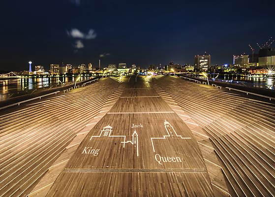 포토 JPG 해외이미지 주간 공원 아시아 바다 여행 건축양식 하늘 휴가 사람 풍경 사람없음 야외 건물 목재 물 여름 단어 강 도시풍경 여행객 계단 탑 항구 일본 고층빌딩 도시 만 야간 왕 잭 여왕 해외202007 해외포토 자연요소 나무 문자 건축물 계절 공공시설 건축 나라 재료 교통시설 빌딩 파일형식