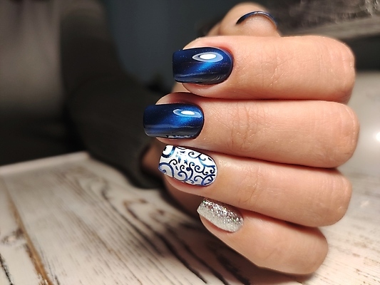 포토 JPG 해외이미지 손 여자 근접촬영 신체부위 손톱관리 네일아트 손톱 해외202007 해외포토 뷰포인트 사람 뷰티 파일형식