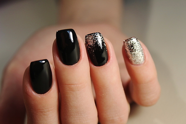 포토 JPG 해외이미지 손 손가락 근접촬영 신체부위 손톱관리 네일아트 손톱 해외202007 해외포토 뷰포인트 사람 뷰티 파일형식