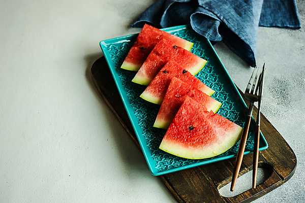 포토 JPG 해외이미지 식기 접시 음식 조각 백그라운드 포크 과일 탁자 디저트 수박 건강 사람없음 매트 수확 바위 시골 사발 달콤 맛 유기농 냅킨 카피스페이스 해외202007 해외포토 웰빙 가구 컨셉 농업 공백 돌_바위 사기그릇 파일형식