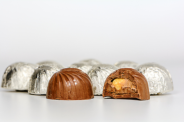 포토 JPG 해외이미지 전통 접시 음식 조각 백그라운드 포장 휴가 디저트 건강 사탕 요리 사람없음 컬러풀 갈색 노란색 환경 초콜릿 식사 저녁식사 견과류 흰색 축하 신선 원형 달콤 맛 아침식사 크림 유기농 장면 내추럴 점심식사 채식주의자 핸드메이드 캐러멜 맛있는 해외202007 해외포토 도형 식기 웰빙 컬러 컨셉 채식 파일형식