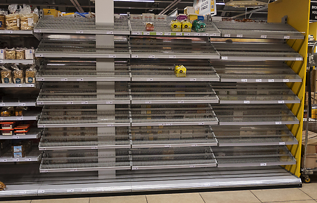 포토 JPG 해외이미지 종이 선반 사람없음 판매 우주 상점 금속 조직 구매 두루마리 네덜란드 공포 롤 번짐 슈퍼마켓 벌거벗은 변기통 공급 해외202007 해외포토 유럽 가구 재질 쇼핑 파일형식 효과