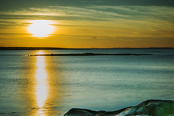 포토 JPG 해외이미지 유럽 호수 모래 바다 여행 건축양식 자연 하늘 휴가 주택 등대 노르웨이 국립공원 풍경 해변 사람없음 야외 물 여름 파란색 일몰 낭만 바위 다발 포트 내추럴 다도해 돌무덤 스칸디나비아 해외202007 해외포토 자연요소 계절 공원 건축 나라 컬러 컨셉 건물 노을 돌_바위 무덤 생태계 파일형식