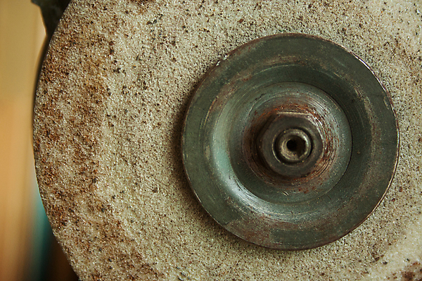 포토 JPG 해외이미지 디자인 산업 백그라운드 벤치 공장 사람없음 빛 갈색 금속 힘 기계 장비 과학기술 수확 흰색 공구 업무 바퀴 원형 작업실 수리 제조 철 부식 갈기 정비공 공학 모터 옛날 철강 해외202007 해외포토 도형 교육 컬러 농업 의자 공업 재질 기술 도구 작업 기술자 파일형식