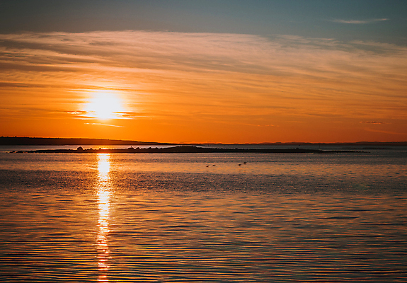 포토 JPG 해외이미지 유럽 호수 모래 바다 여행 건축양식 자연 하늘 휴가 주택 등대 노르웨이 국립공원 풍경 해변 사람없음 야외 물 여름 파란색 일몰 낭만 바위 다발 포트 내추럴 다도해 돌무덤 스칸디나비아 해외202007 해외포토 자연요소 계절 공원 건축 나라 컬러 컨셉 건물 노을 돌_바위 무덤 생태계 파일형식