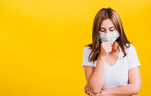포토 JPG 해외이미지 여자 백그라운드 한국 건강 마스크 한명 안전 사람 동양인 노란색 고통 오염 바이러스 질병 예방 인플루엔자 전염병 여자한명만 카피스페이스 코로나바이러스 포스트코로나 해외202007 델타변이바이러스 해외포토 1 감정 아시아 컬러 의학 인종 공백 사회이슈 여자만 파일형식