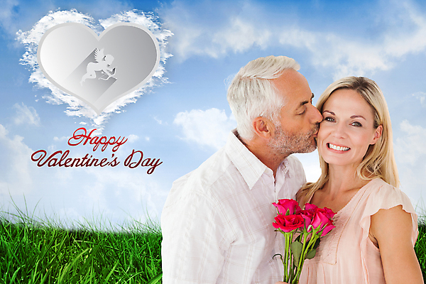포토 JPG 해외이미지 백인 구름 커플 응시 여자 남자 꽃 행복 꽃다발 40대 중년 50대 키스 발렌타인데이 사랑 미소 상반신 성인 두명 옆모습 장미 하트 중년부부 중년만 정확 해외202007 해외포토 자연요소 모양 서양인 식물 부부 시선 감정 뷰포인트 컨셉 관계 데이이벤트 표정 사람 애정표현 성인만 파일형식