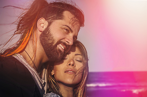 포토 JPG 해외이미지 백인 라이프스타일 커플 여자 남자 행복 바다 여행 2 가족 관계 포옹 자연 휴가 함께함 사랑 사람 성인 사람없음 야외 물 파란색 맑음 일몰 기쁨 낭만 자유 잡기 해외202007 해외포토 자연요소 서양인 감정 컬러 컨셉 안기 모션 날씨 생활 노을 생태계 파일형식