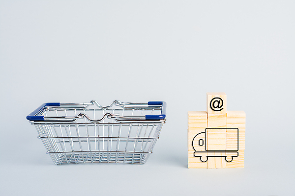 포토 JPG 해외이미지 디자인 잡화 인터넷 비즈니스 자동차 주택 사람없음 글로벌 세일 바구니 상점 블록 시장 구매 승합차 고객 심볼 배송 서비스 검색 상업 심플 짐차 소매 온라인 적재 슈퍼마켓 전자상거래 마케팅 매각 중소기업 해외202007 해외포토 육상교통 회사 승용차 건물 쇼핑 파일형식