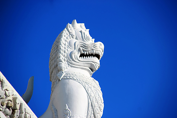 포토 JPG 해외이미지 전통 아시아 종교 문화 여행 불교 건축양식 하늘 미술 동양인 성인 사람없음 야외 건물 조각상 여행객 평화 믿음 탑 화목 고요 기도 사찰 센터 역사 황금 공예 캄보디아 신성 천연기념물 사리탑 순례 숭배 옛날 해외202007 해외포토 건축물 건축 감정 나라 컨셉 종교건축 문화예술 사람 인종 취미 조형물 파일형식