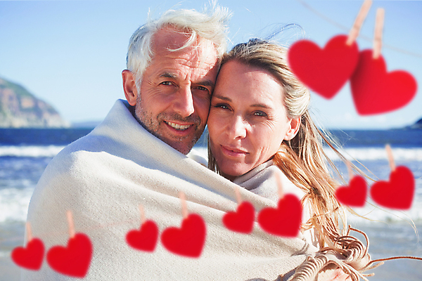 포토 JPG 해외이미지 백인 라이프스타일 커플 응시 여자 남자 행복 40대 중년 50대 포옹 발렌타인데이 사랑 미소 상반신 해변 두명 옆모습 장식 하트 담요 중년부부 중년만 해외202007 해외포토 모양 서양인 부부 시선 감정 바다 뷰포인트 관계 안기 데이이벤트 표정 사람 성인 생활 성인만 파일형식
