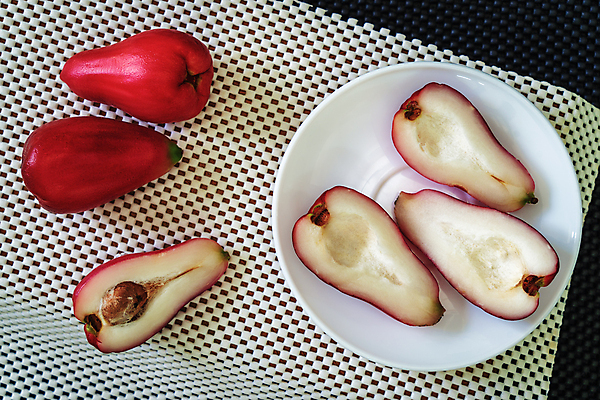 포토 JPG 해외이미지 식물 계절 아시아 음식 분홍색 잎 다이어트 과일 자연 건강 사람없음 빨간색 초록색 여름 장미 쌓기 종 흰색 시장 달콤 사과 유기농 코 향기 비타민 내추럴 고립 숙성 왁스 해외202007 해외포토 웰빙 꽃 나라 컬러 모션 신체부위 맛 생태계 냄새 영양소 파일형식