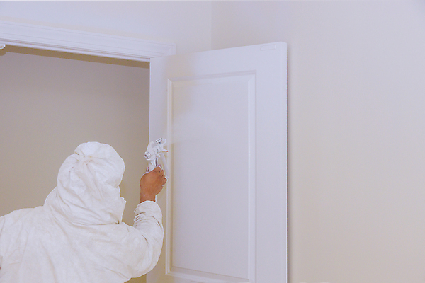 포토 JPG 해외이미지 직업 손 디자인 산업 가구 공장 노동자 출입구 새로움 주택 사람없음 내부 목재 장식 문 페인트 장비 총 흰색 공구 붓 업무 작업 작업실 수리 목수 그림 질감 페인트붓 화가 목공예 분무기 수목 해외202007 해외포토 나무 무기 컬러 생활용품 컨셉 재료 공업 건물 신체부위 도구 공예 파일형식