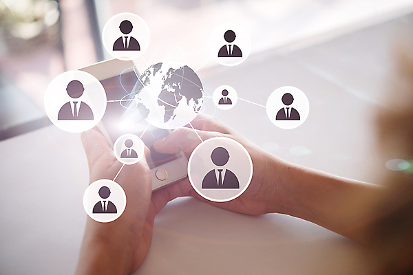 포토 JPG 해외이미지 아이콘 손 실루엣 지도 인터넷 데이트 비즈니스 유리 모바일 추상 미래 사람 사람없음 그래픽 빛 스마트폰 세계 글로벌 웹 우정 터치 정보 잡기 네트워크 투명 사회 메시지 연결 토론 땅 스마트 서비스 온라인 소셜 해외202007 해외포토 컨셉 무늬 모션 재질 촬영기법 신체부위 친구 핸드폰 스마트기기 공동체 파일형식