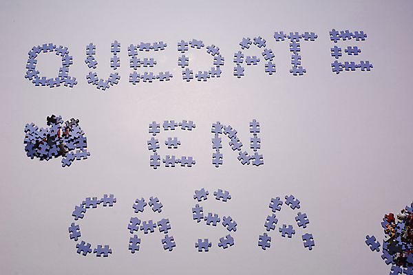 포토 JPG 해외이미지 모양 손 조각 과학 백그라운드 컨셉 생각 부분 성공 협력 함께함 건강 경고 사람없음 파란색 약 중국 게임 작업 퍼즐 호흡기관 바이러스 질병 연결 위험 생물학 미생물 문제 해결 경보 고립 백신 에이즈 전염병 해외202007 해외포토 교육 아시아 컬러 의학 놀이 생물 신체부위 장기_의학 파일형식