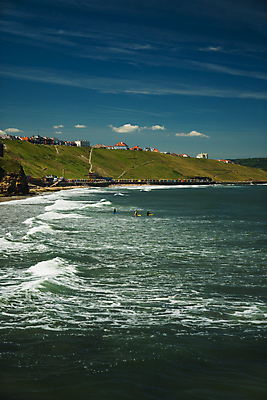 포토 JPG 해외이미지 꽃 모래 파도 바다 여행 꽃무늬 자연 휴가 영국 잉글랜드 안전 풍경 사람없음 물 여름 햇빛 태양 걷기 항구 수영 봄 하이킹 시골 신선 보트 서핑 요크셔테리어 내추럴 해외202007 해외포토 자연요소 식물 계절 유럽 무늬 배_교통 교통시설 모션 레저 수상스포츠 테리어 생태계 파일형식