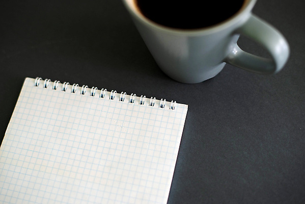 포토 JPG 해외이미지 식물 교육 종이 안경 커피 음료 백그라운드 컨셉 비즈니스 학교 탁자 문구용품 고글 직장 사람없음 책 컵 초록색 반려동물 스터디 펜 우주 스크린 다이어리 쪽지 공책 고양이 공백 회색 흰색 업무 오픈 작업실 어플리케이션 잡지 정상 책상 교과서 조경 페이지 시트 단절 프리랜서 공급 힙스터 해외202007 해외포토 동물 직업 식기 잡화 패션 컬러 가구 회사 포유류 교재 간행물 학습 필기구 사무용품 작업 오브젝트 파일형식