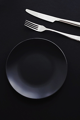 포토 JPG 해외이미지 접시 포크 사람없음 검은색 나이프 심플 미니멀 해외202007 해외포토 식기 컬러 칼 파일형식