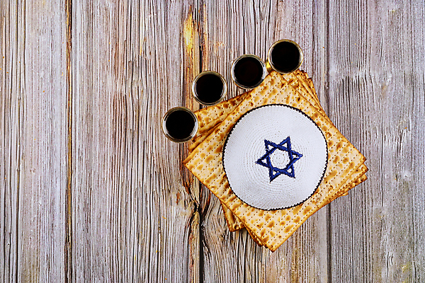 포토 JPG 해외이미지 전통 디자인 종교 음료 음식 빵 휴가 기념 사람없음 우주 와인 축제 식사 축하 인사 의식 은색 심볼 복고 유대인 유월절 유태교 이스라엘 해외202007 해외포토 컬러 컨셉 주류 예절 서아시아 파일형식