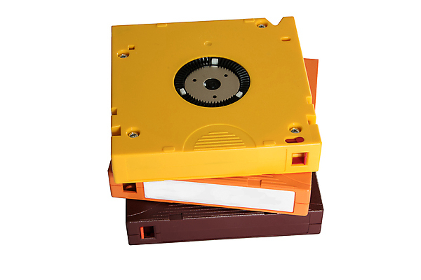 포토 JPG 해외이미지 산업 백그라운드 오렌지 비즈니스 안전 사람없음 빨간색 컴퓨터 노란색 상점 디지털 자료 정보 흰색 카세트테이프 중앙 파일 보안 테이프 수납 고립 지원 치유 해외202007 해외포토 컬러 과일 문구용품 전자제품 파일형식