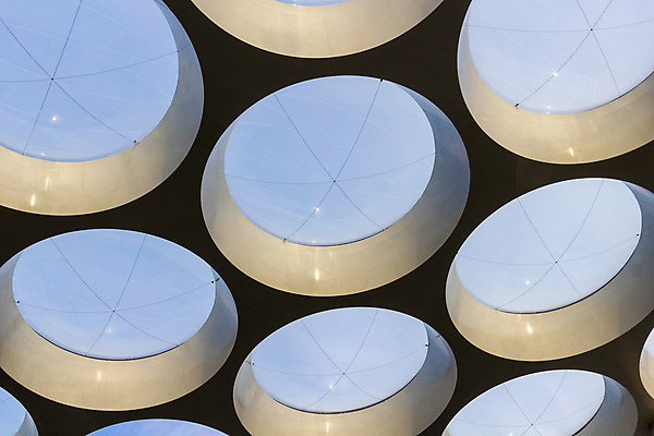 포토 JPG 해외이미지 디자인 유럽 여행 백그라운드 패턴 건축양식 하늘 지붕 추상 미래 미술 사람없음 건물 장식 빛 도시 원형 플라스틱 네덜란드 질감 시력 풍선 기하학 고립 해외202007 해외포토 도형 건축물 건축 나라 컨셉 무늬 재질 문화예술 파일형식