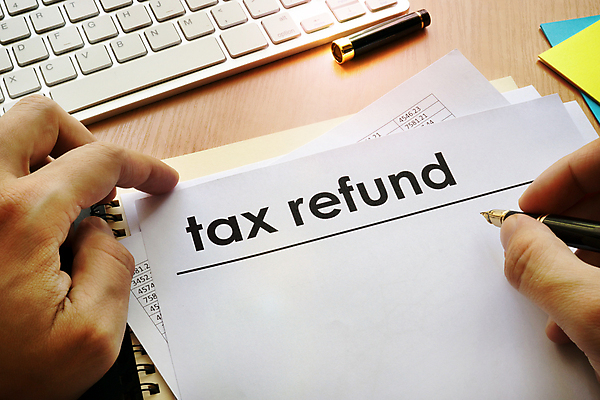 포토 JPG 해외이미지 손 돈 비즈니스 사람 신체부위 금융 재산 세금 환급 해외202007 해외포토 경제 파일형식