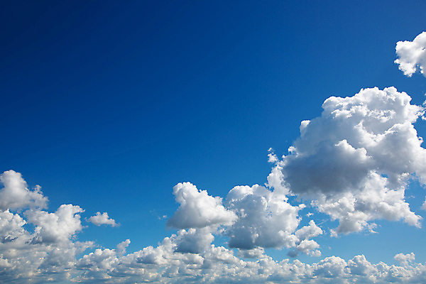 포토 JPG 해외이미지 구름 디자인 백그라운드 텍스트 자연 하늘 날씨 사람없음 여름 파란색 빛 햇빛 우주 환경 맑음 침묵 자유 흰색 전원 장면 천국 솜털 오존 카피스페이스 해외202007 해외포토 자연요소 계절 컬러 컨셉 태양 소리 공백 전기에너지 생태계 파일형식